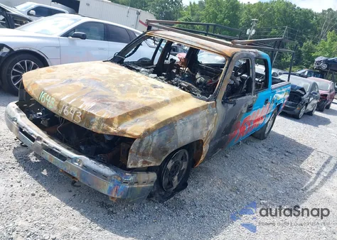 2006 Chevrolet Silverado C1500 z USA, uszkodzony, nr VIN 2GCEC13T761131643